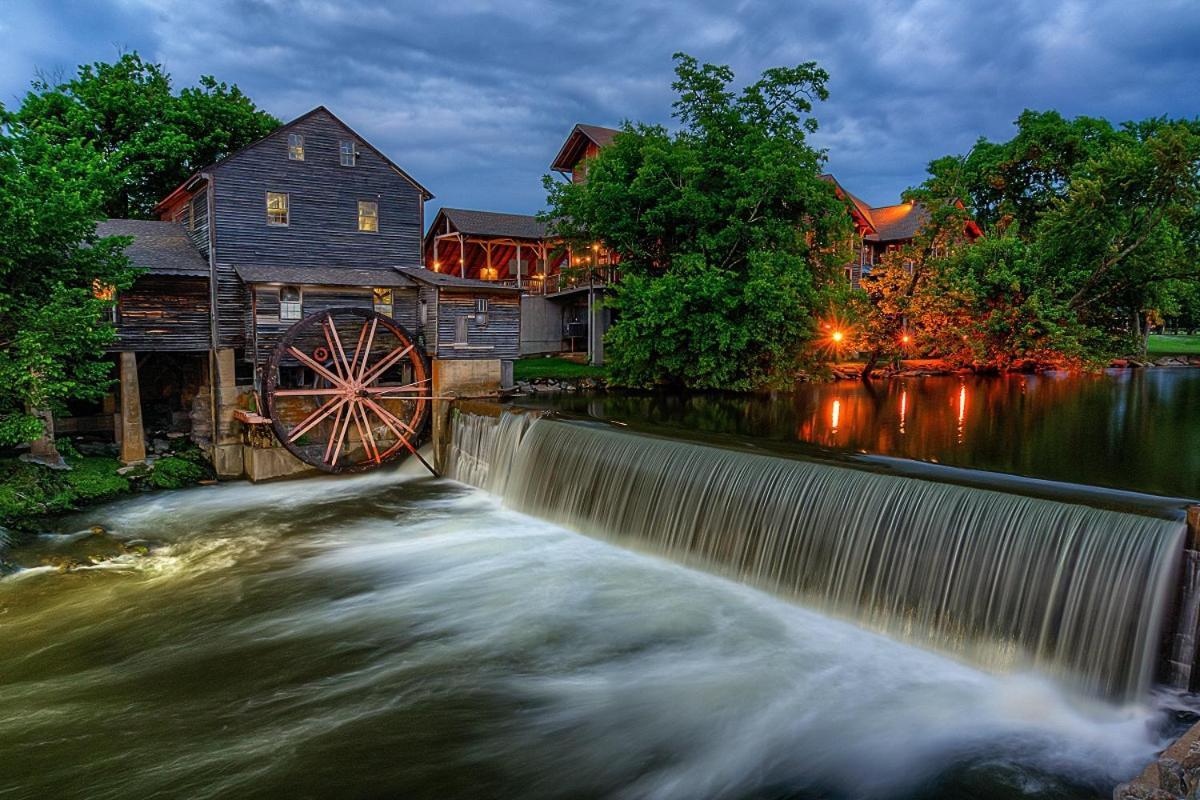 Whispering Winds, Hot Tub, Game Room, Wifi, 1089 Free Tickets Each Paid Day, Dollywood And More Гетлинбург Екстериор снимка
