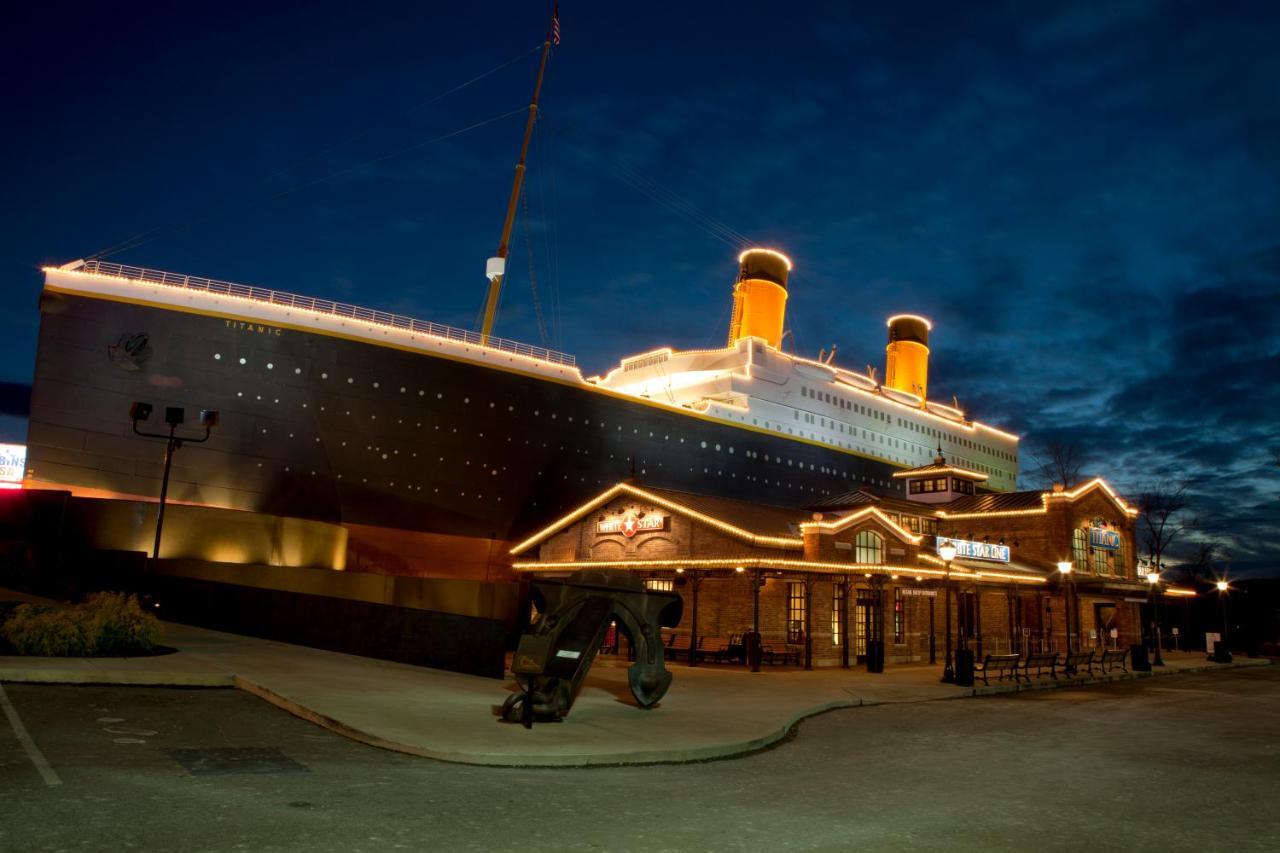 Whispering Winds, Hot Tub, Game Room, Wifi, 1089 Free Tickets Each Paid Day, Dollywood And More Гетлинбург Екстериор снимка