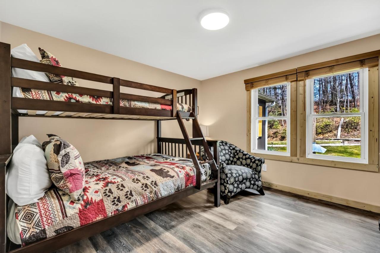 Whispering Winds, Hot Tub, Game Room, Wifi, 1089 Free Tickets Each Paid Day, Dollywood And More Гетлинбург Екстериор снимка