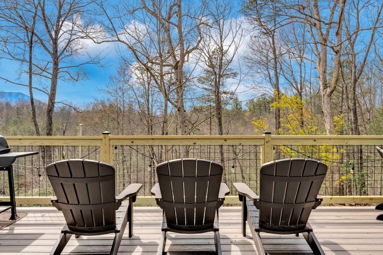 Whispering Winds, Hot Tub, Game Room, Wifi, 1089 Free Tickets Each Paid Day, Dollywood And More Гетлинбург Екстериор снимка