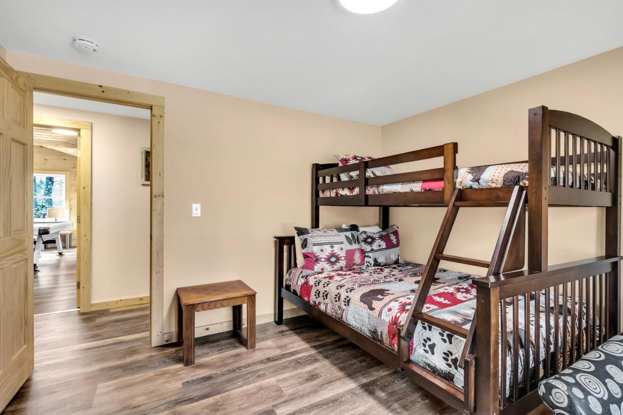 Whispering Winds, Hot Tub, Game Room, Wifi, 1089 Free Tickets Each Paid Day, Dollywood And More Гетлинбург Екстериор снимка