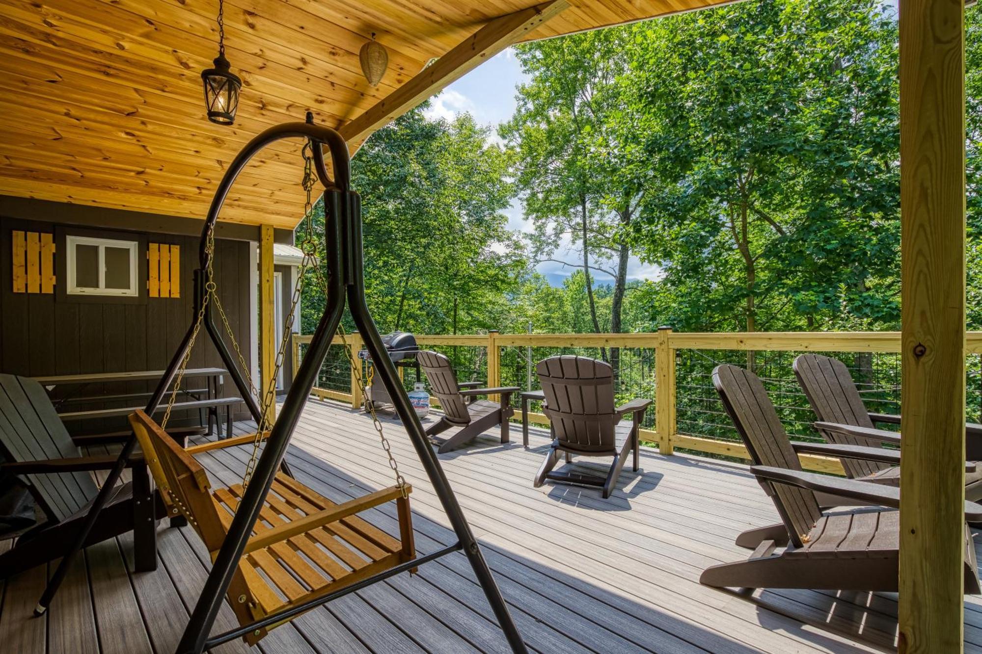 Whispering Winds, Hot Tub, Game Room, Wifi, 1089 Free Tickets Each Paid Day, Dollywood And More Гетлинбург Екстериор снимка