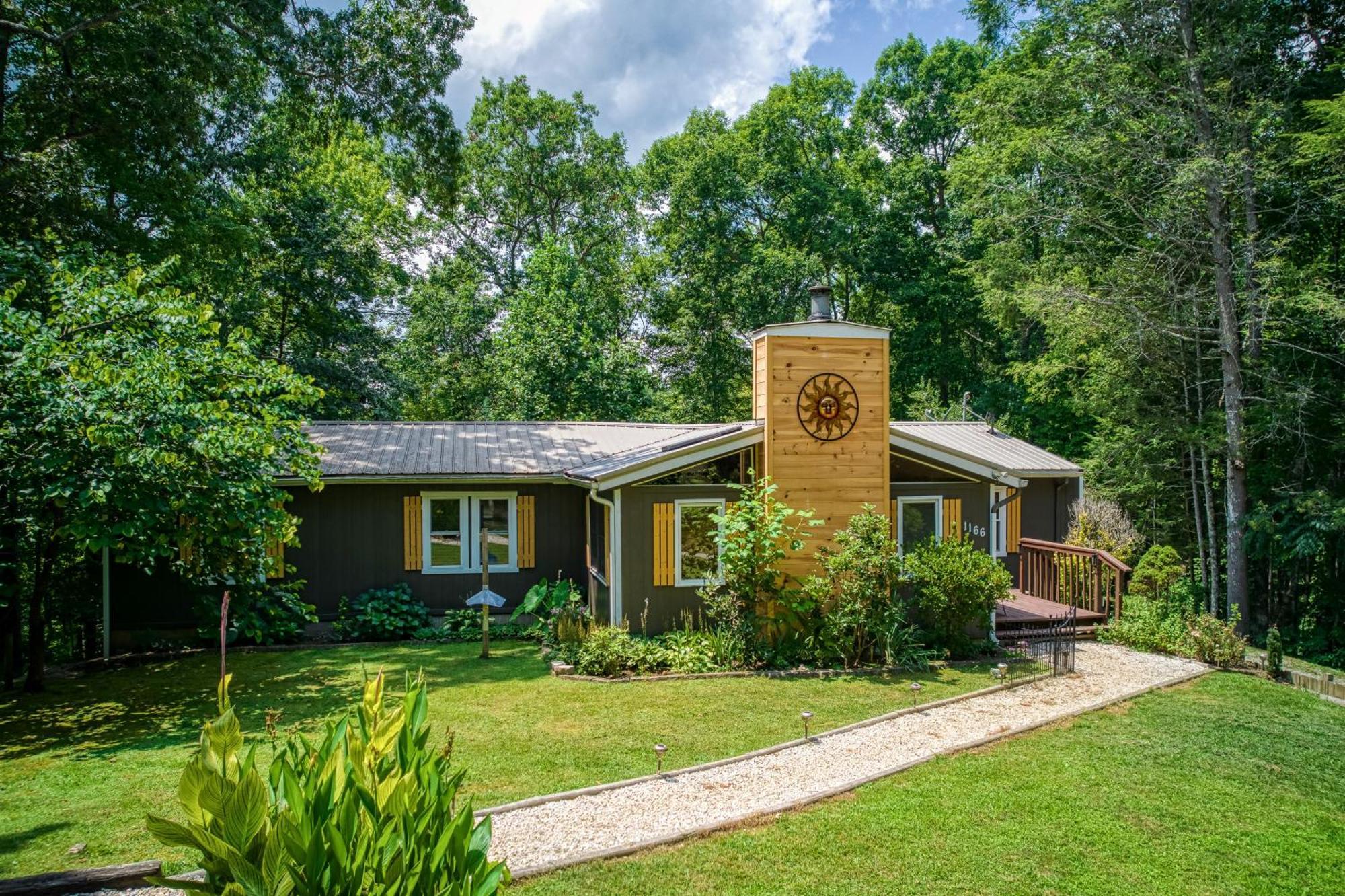 Whispering Winds, Hot Tub, Game Room, Wifi, 1089 Free Tickets Each Paid Day, Dollywood And More Гетлинбург Екстериор снимка